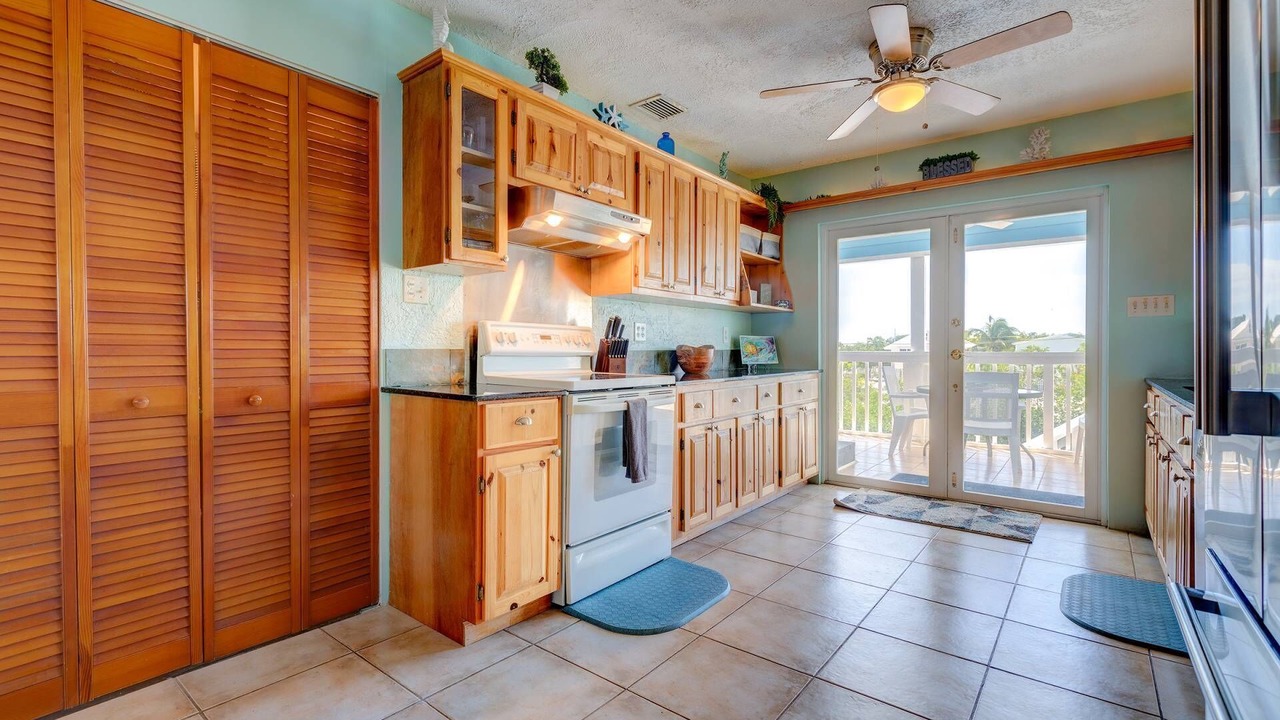 Photo of Kitchen in Breezeswept Beach Estates