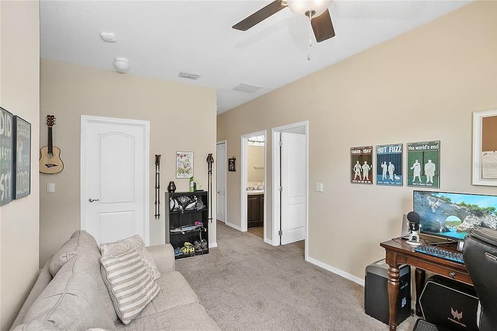 Photo of Livingroom in Memphis