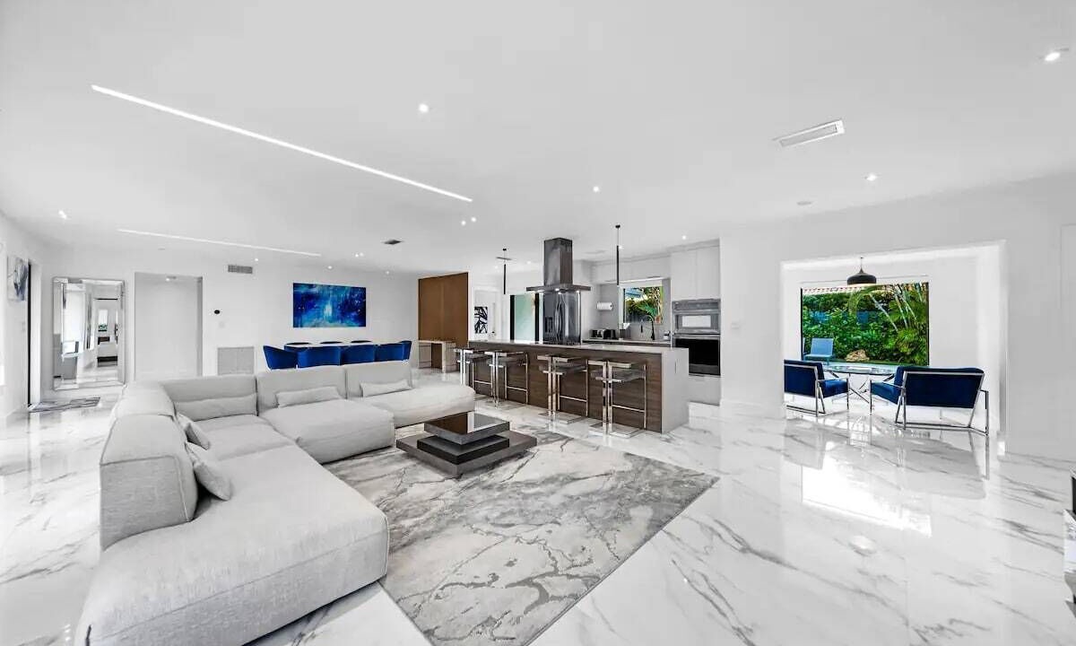 Photo of Livingroom in Highland Lakes