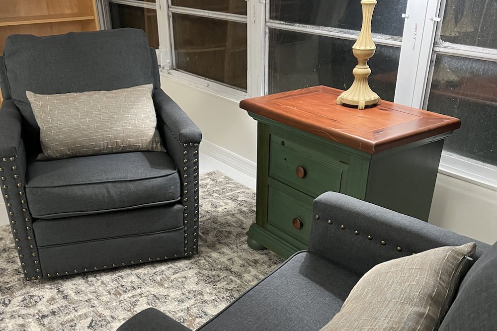 Photo of Livingroom in Eisenhower