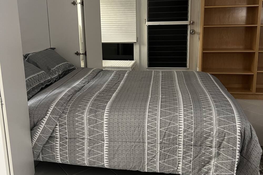 Photo of Bedroom in Eisenhower