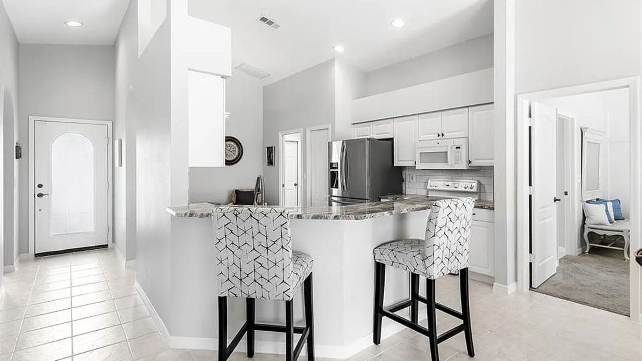 Photo of Kitchen in Stoneybrook