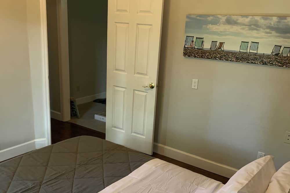 Photo of Bedroom in Longwood