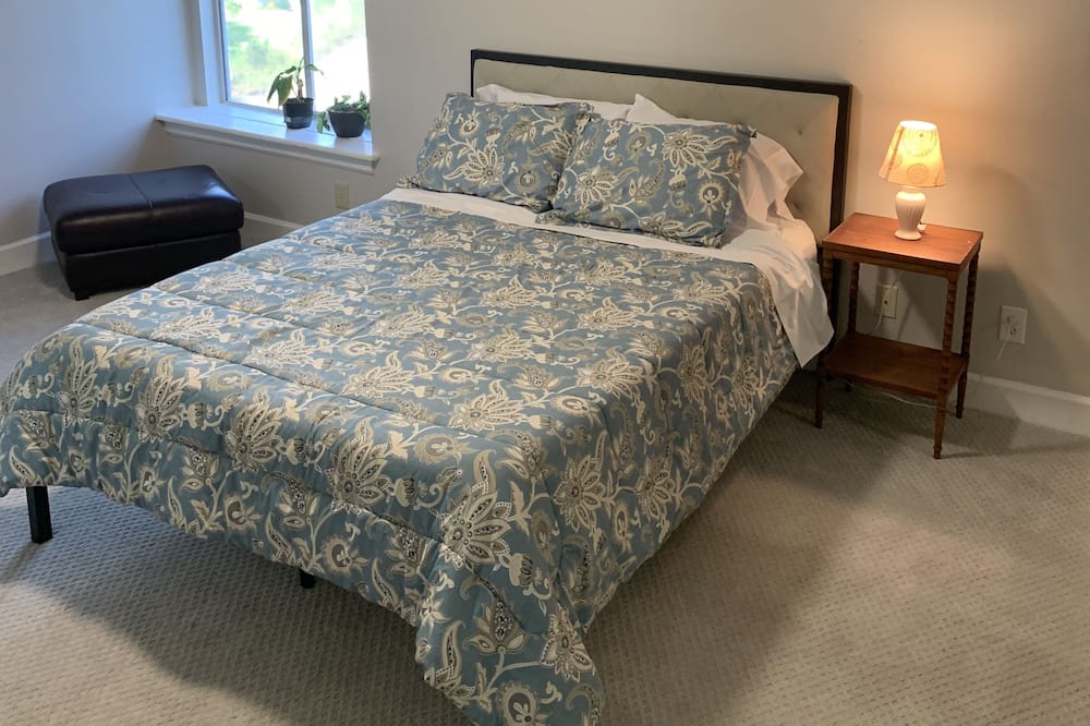 Photo of Bedroom in Longwood