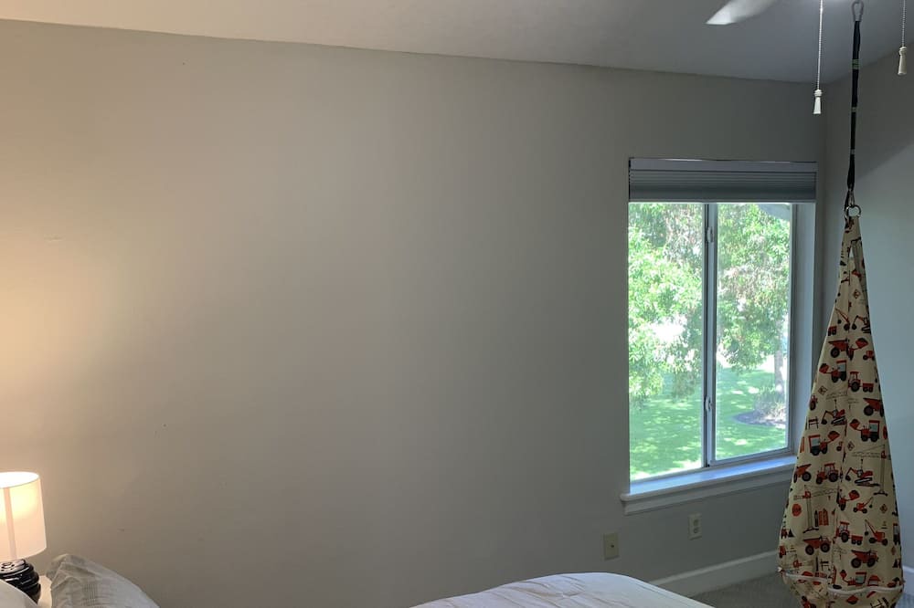 Photo of Bedroom in Longwood