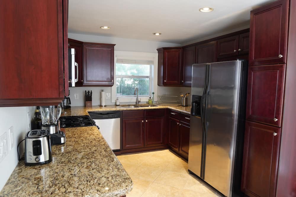 Photo of Kitchen in Crescent Lake