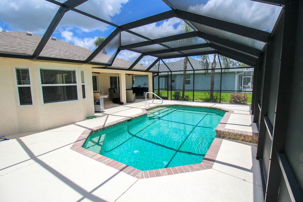 Photo of Outdoor in Rotonda Heights