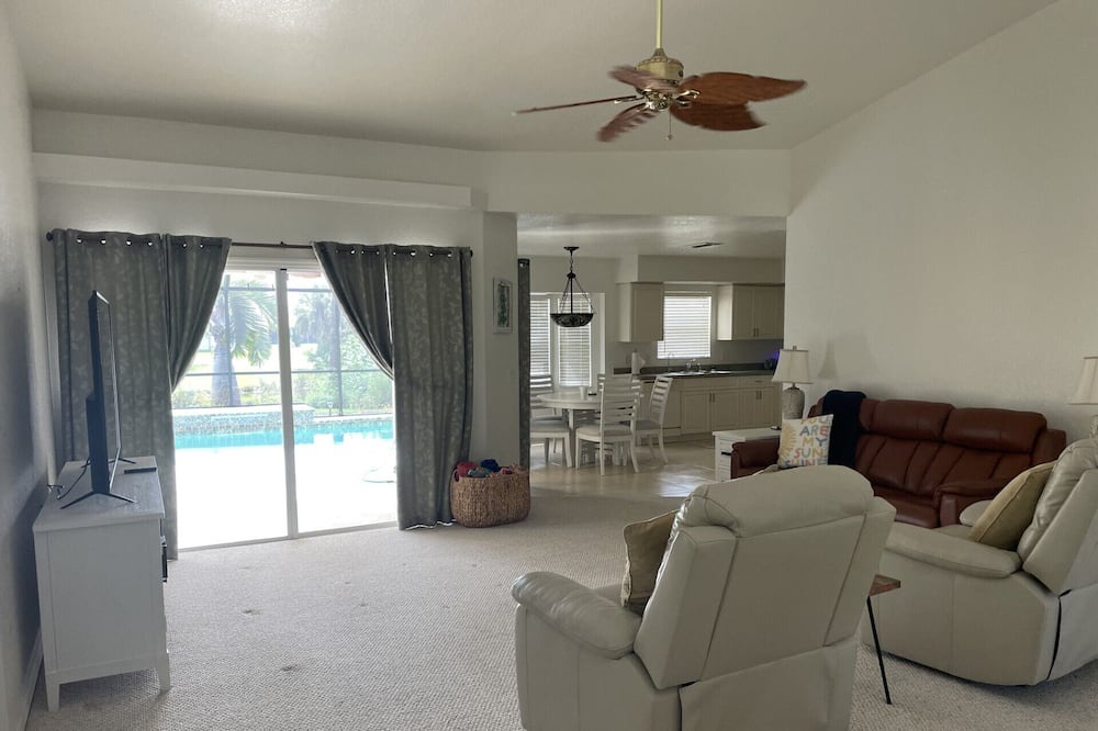 Photo of Outdoor in Rotonda Heights