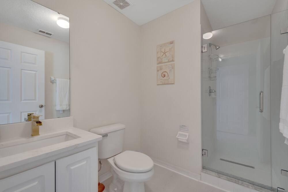 Photo of Bathroom in Lake Wilson Preserve