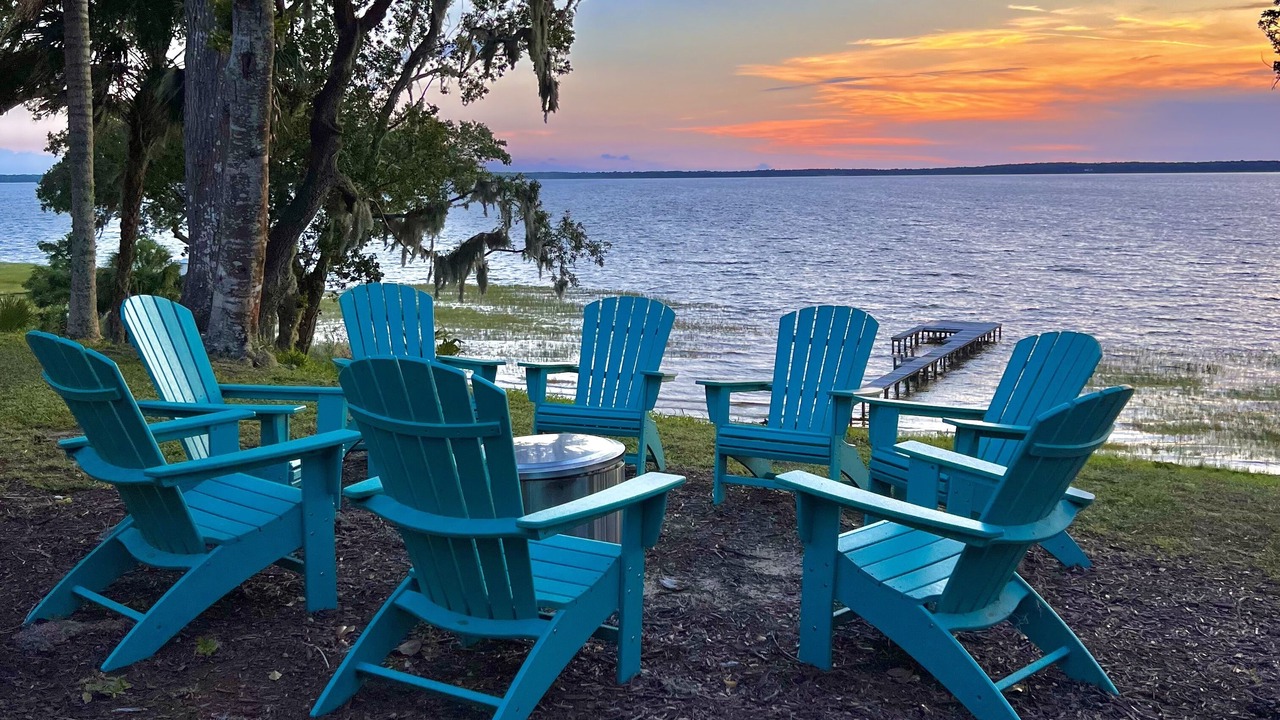 Photo of Outdoor in Eastlake Weir