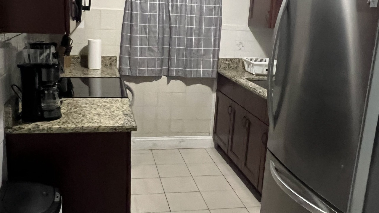 Photo of Kitchen in Azalea Park