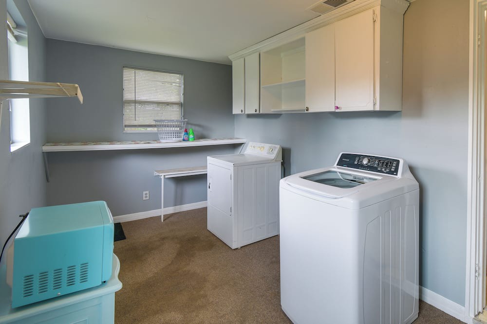 Photo of Bedroom in Lakeside