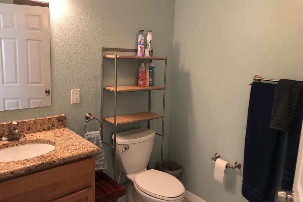 Photo of Bathroom in Horti