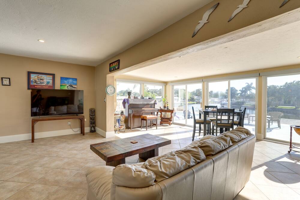 Photo of Bedroom in Riviera Bay