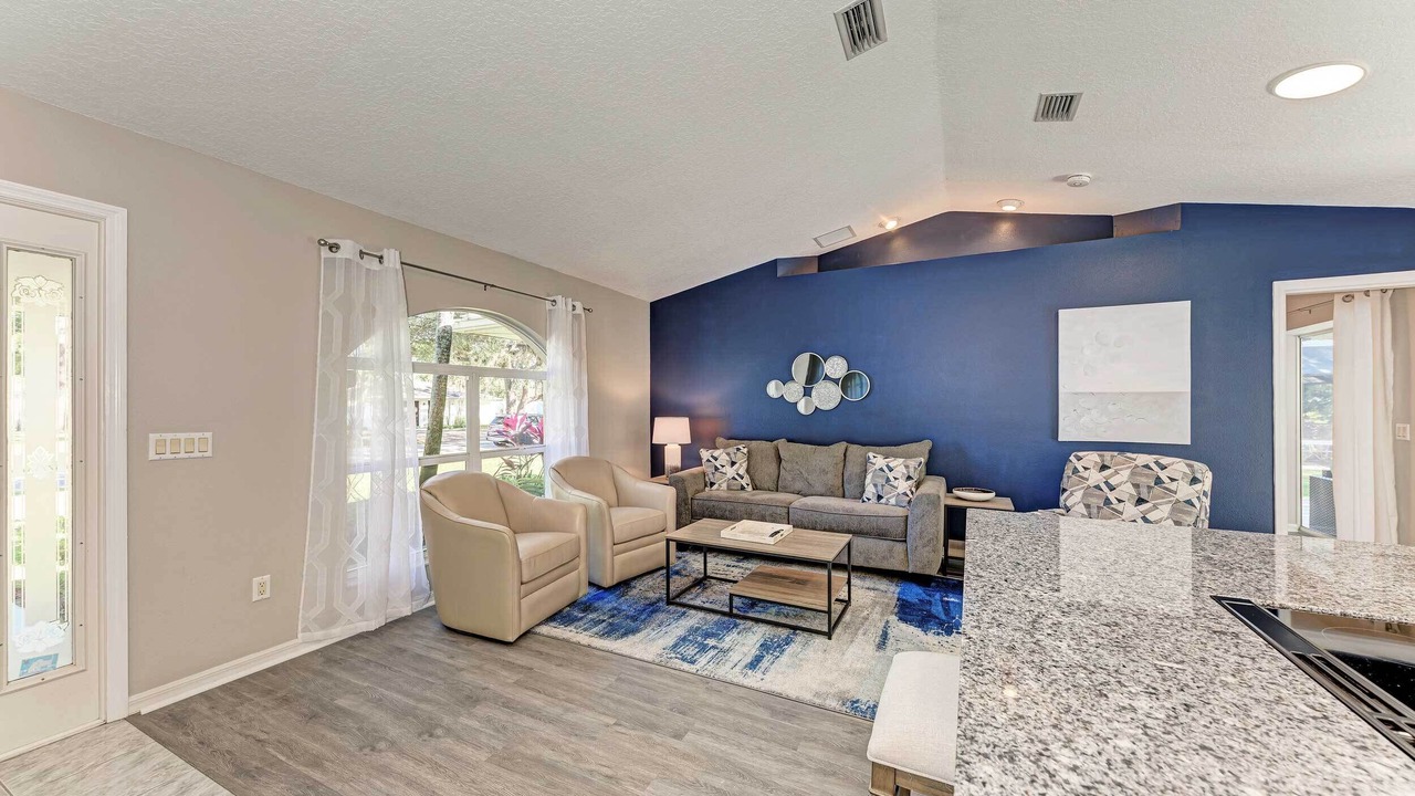 Photo of Livingroom in Venice Gardens