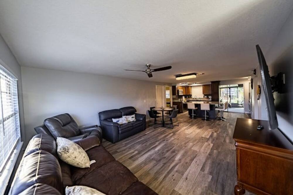 Photo of Livingroom in Memphis