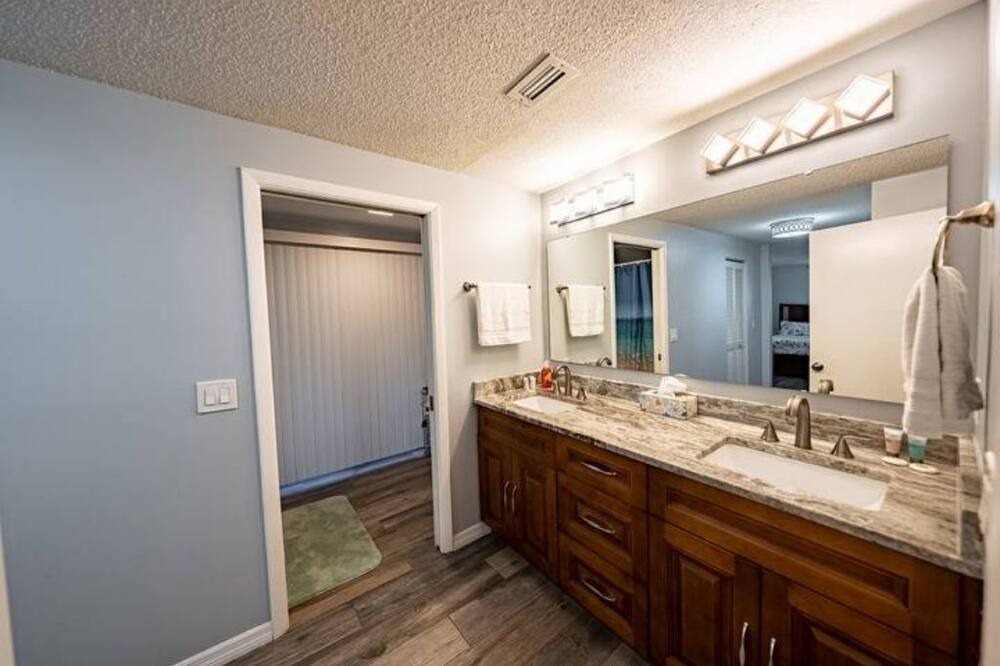 Photo of Bathroom in Memphis