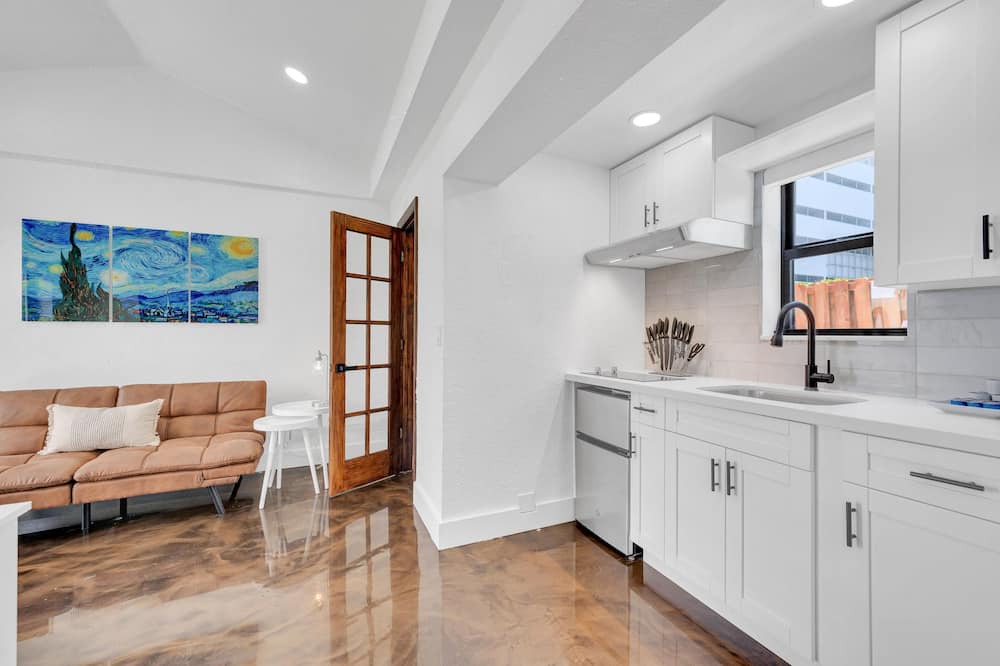 Photo of Bedroom in Flagler Village
