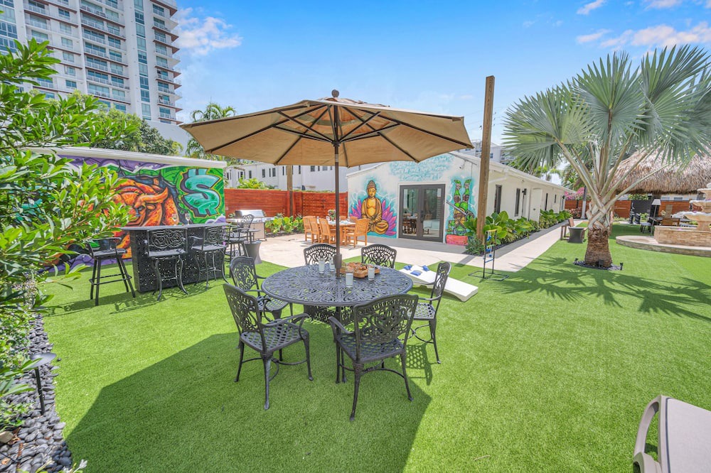 Photo of Outdoor in Flagler Village