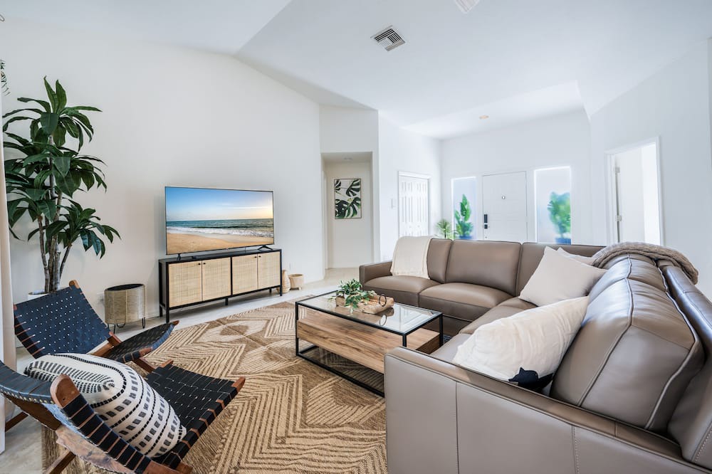 Photo of Livingroom in Lely Golf Estates
