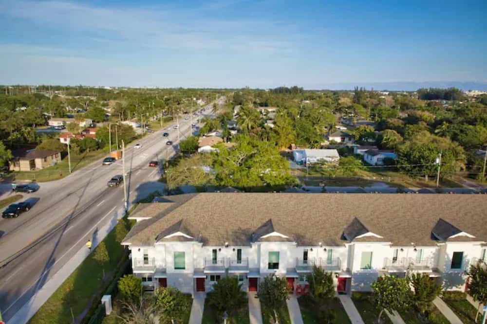 Photo of Others in Lake Worth Corridor