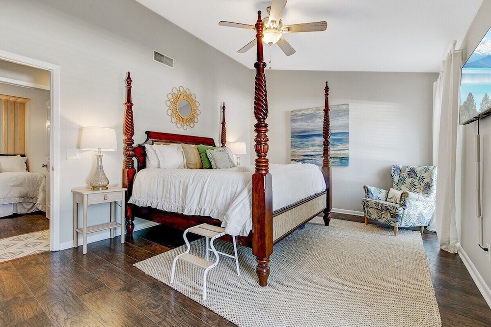 Photo of Bedroom in Bloomingdale