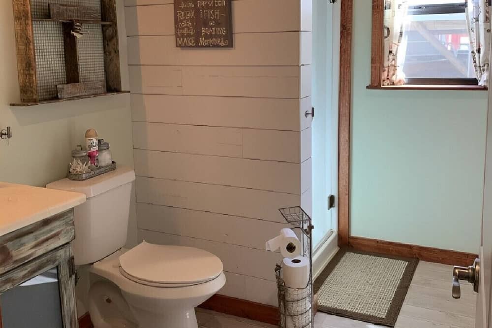 Photo of Bathroom in Citrus Springs