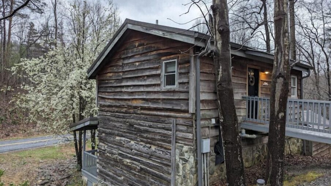 Photo of Outdoor in Saluda