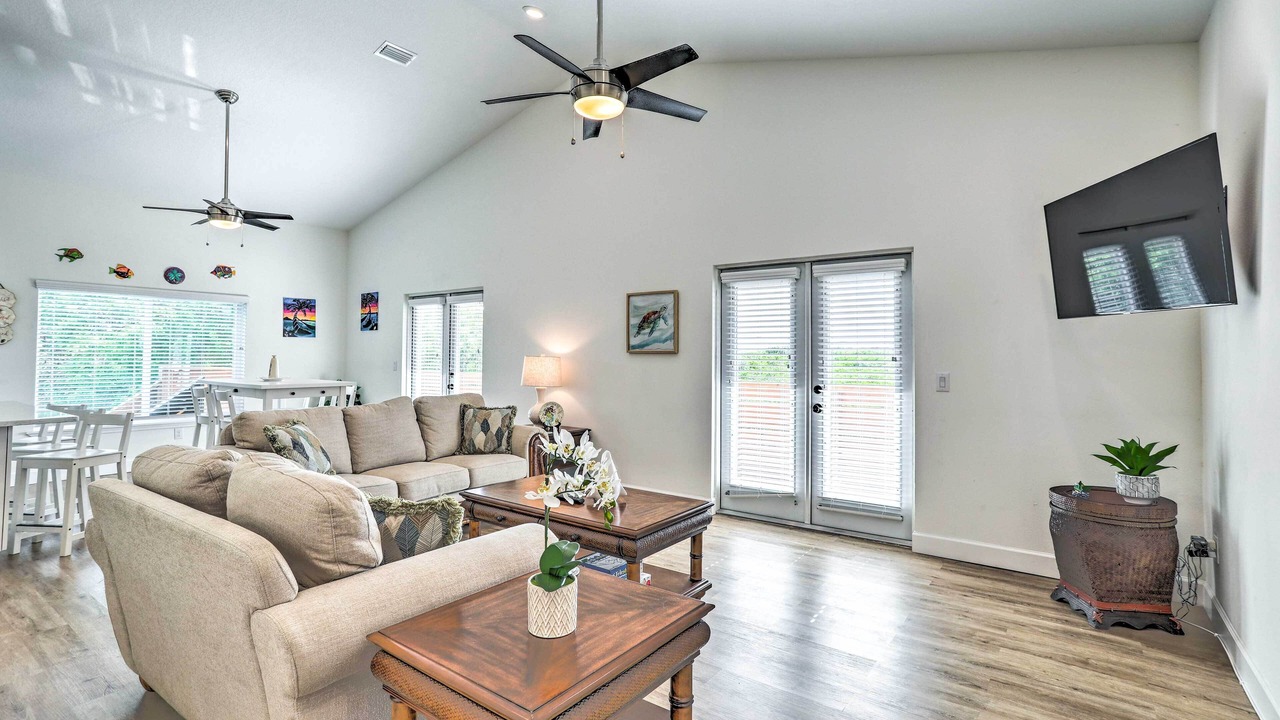 Photo of Livingroom in Port Tampa City