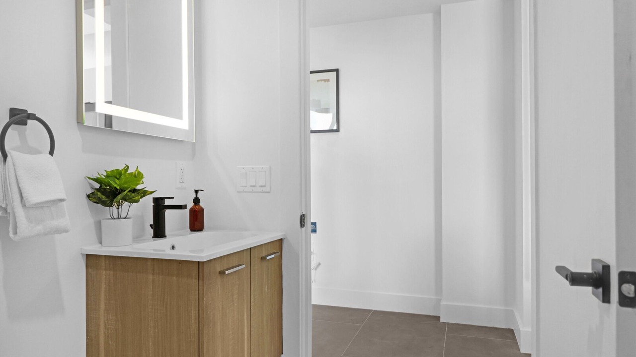 Photo of Bathroom in East Little Havana