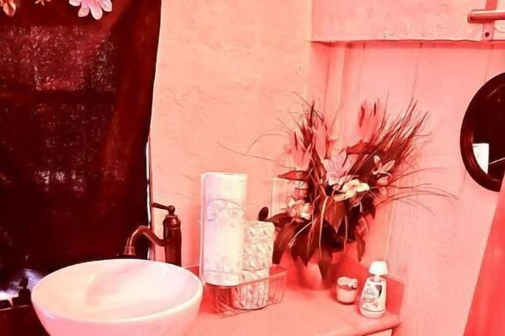 Photo of Bathroom in Plant City