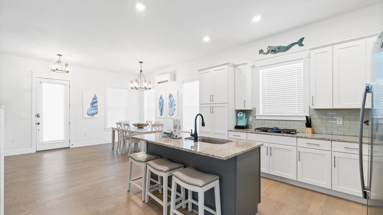 Photo of Kitchen in Dune Allen Beach