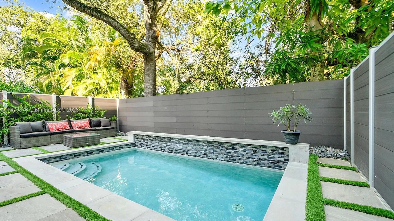 Photo of Outdoor in Southwest Coconut Grove