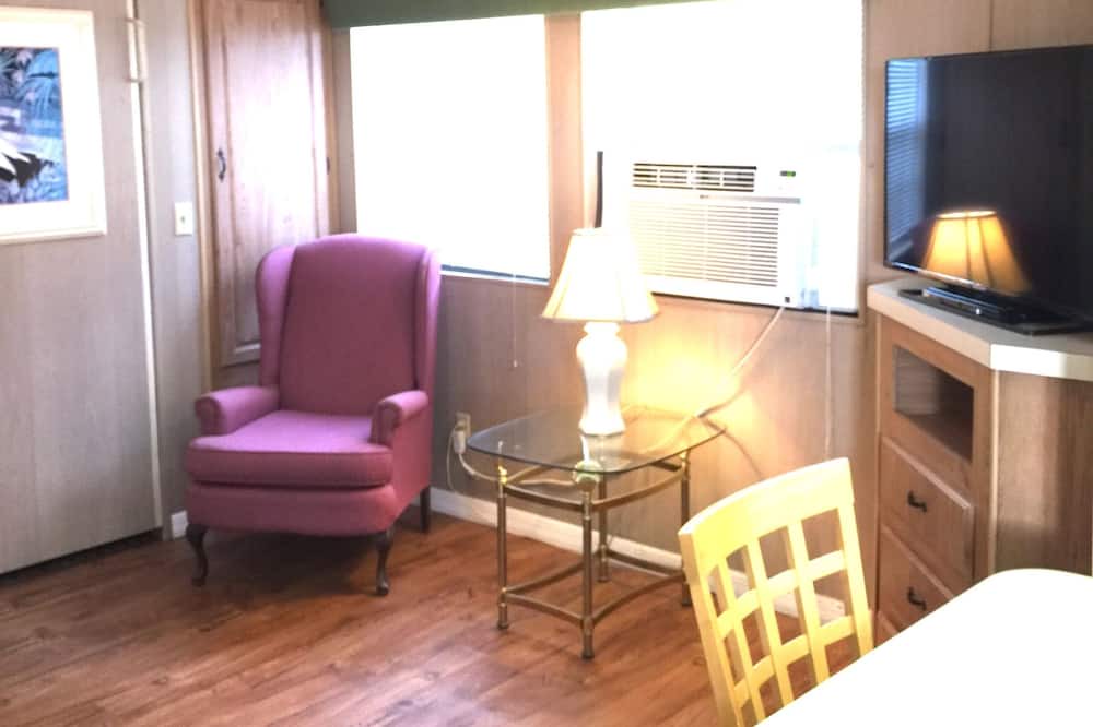 Photo of Livingroom in Sebring