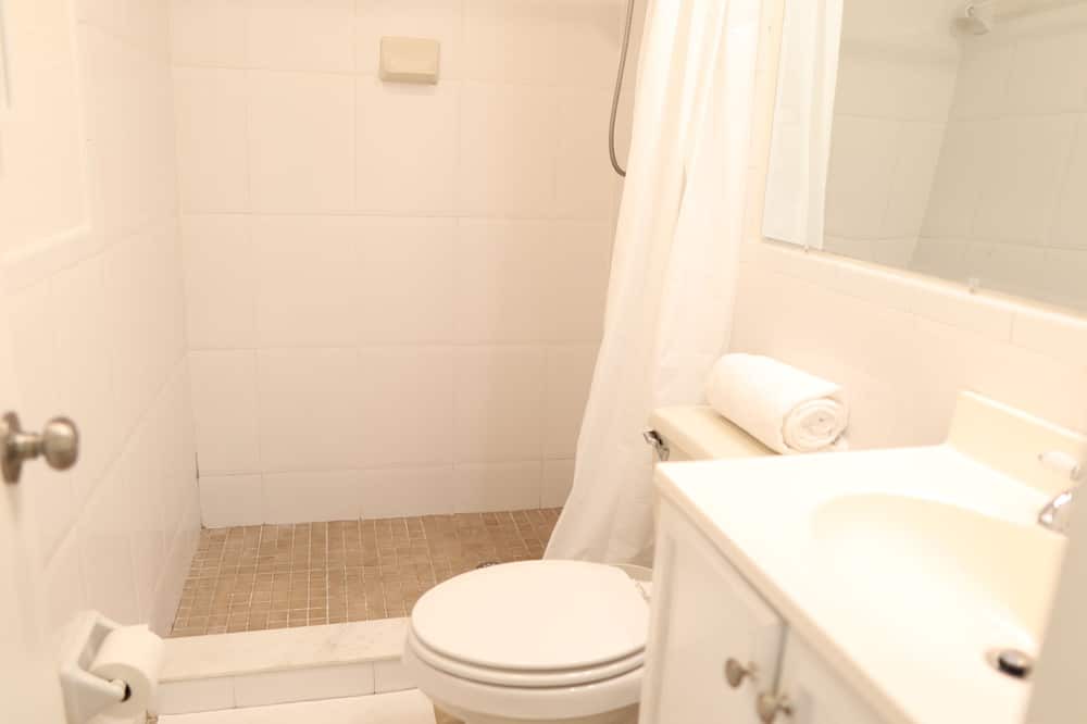 Photo of Bathroom in Coral Springs