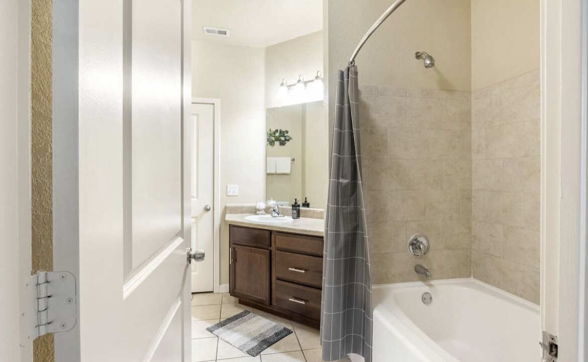 Photo of Bathroom in Southpoint