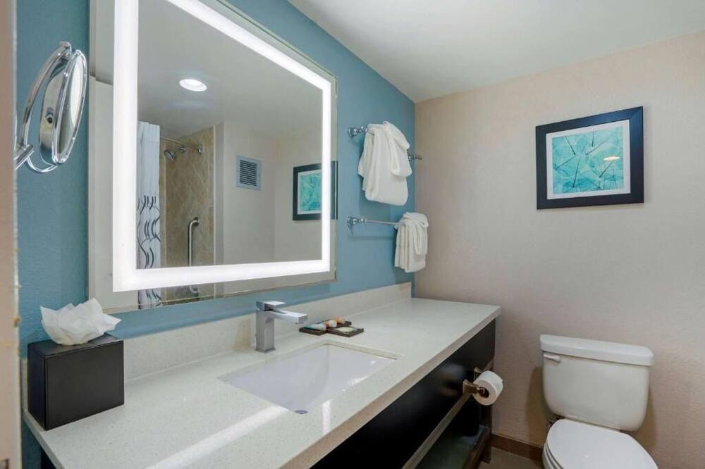 Photo of Bathroom in Baymeadows