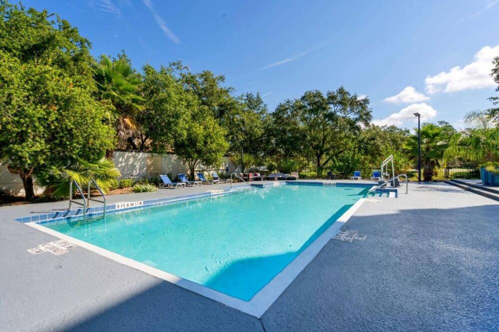 Photo of Outdoor in Baymeadows