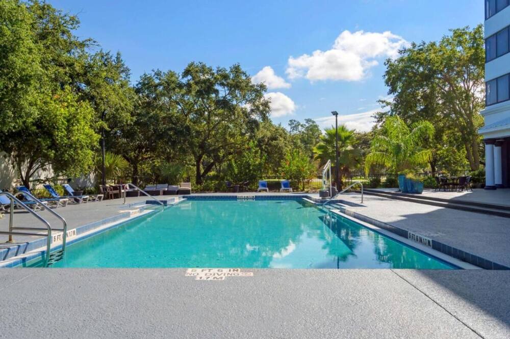 Photo of Outdoor in Baymeadows