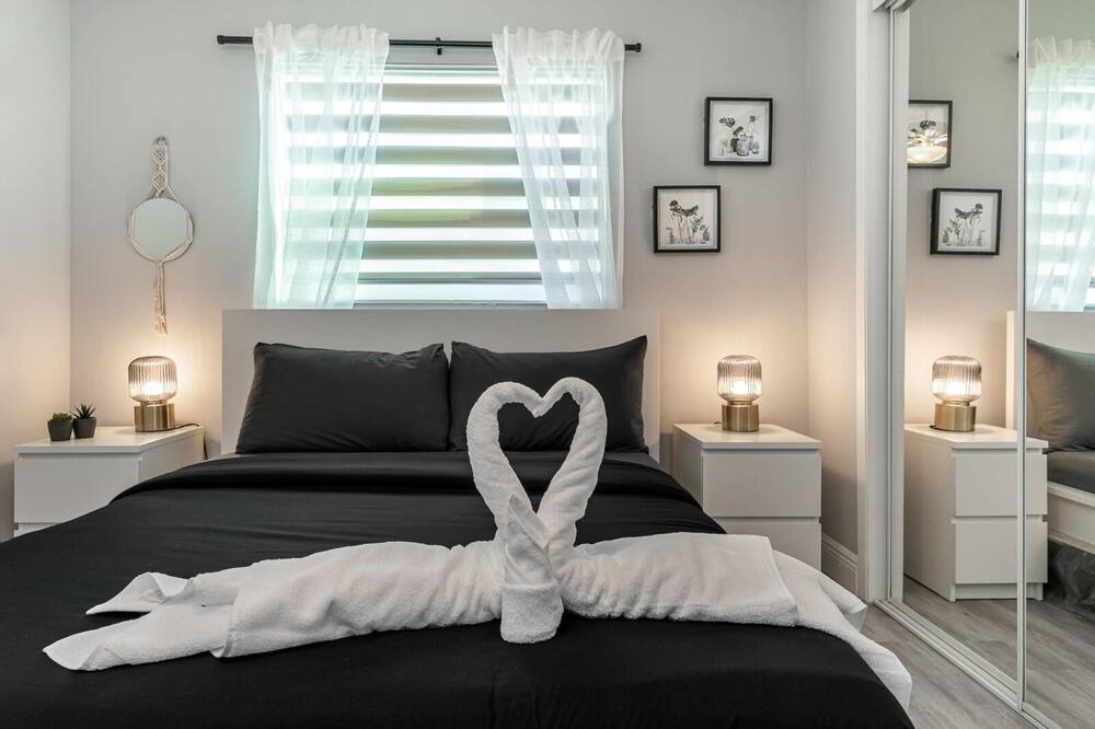 Photo of Bedroom in Edgewood