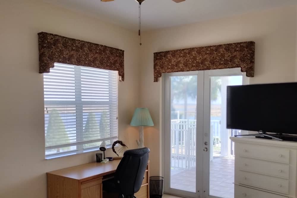 Photo of Bathroom in Old Homosassa