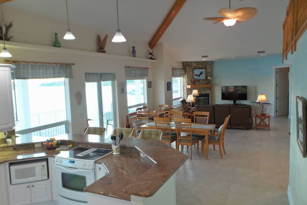 Photo of Kitchen in Old Homosassa