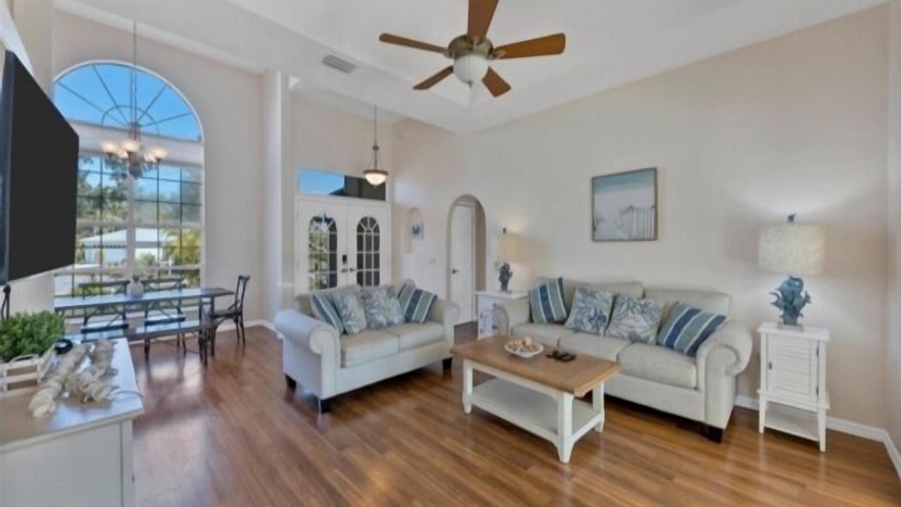 Photo of Livingroom in Rotonda Heights