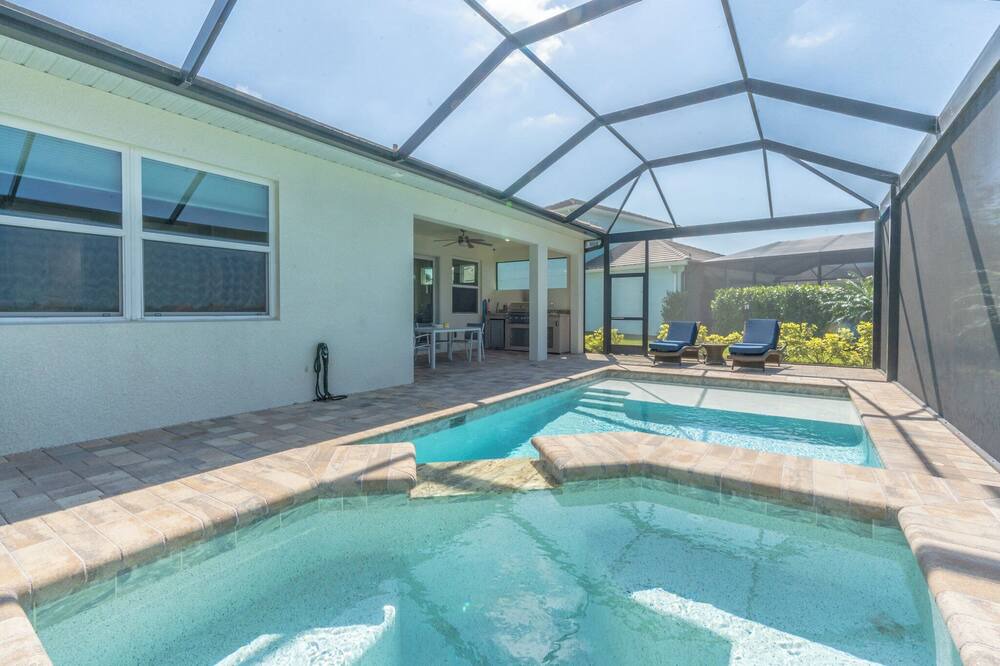 Photo of Outdoor in Naples