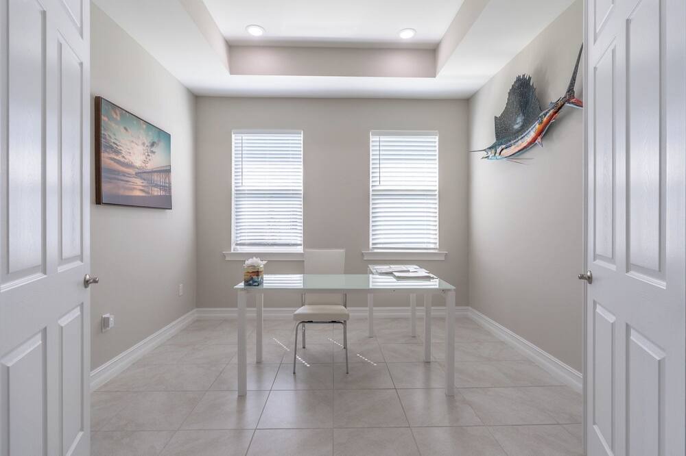 Photo of Livingroom in Naples