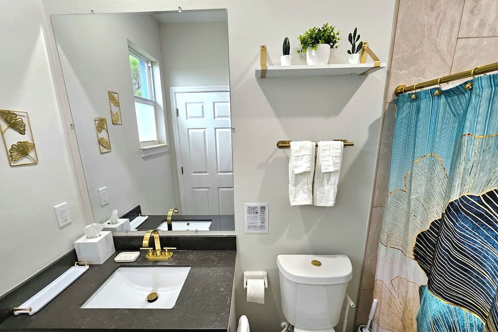 Photo of Bathroom in Westminister