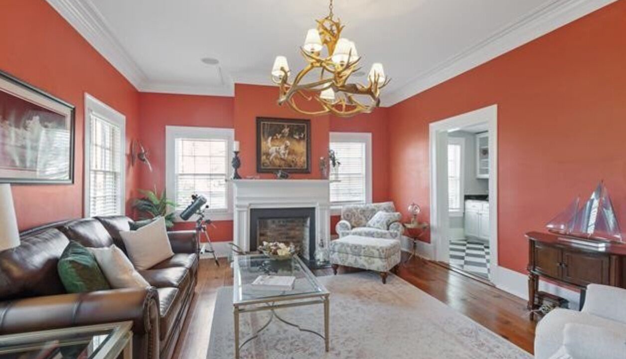 Photo of Livingroom in Monticello