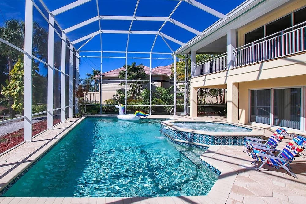 Photo of Outdoor in Beachview Country Club Estates