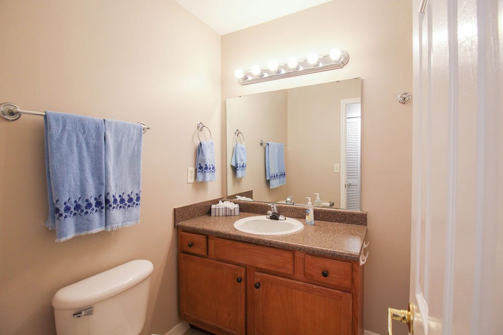 Photo of Bathroom in Sarasota Springs