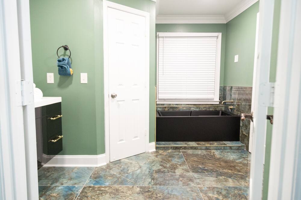 Photo of Bathroom in Irondale